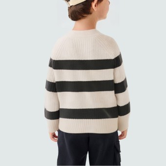 Color-blocked layered design knitted sweater