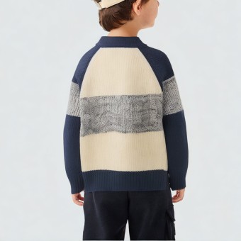 Diagonal checkered pattern knitted sweater