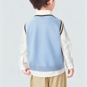 V-neck knitted sweater vest with tie pattern