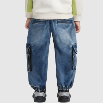 Loose and comfortable washed denim trousers