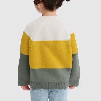 Baby knitted cardigan with fox pattern